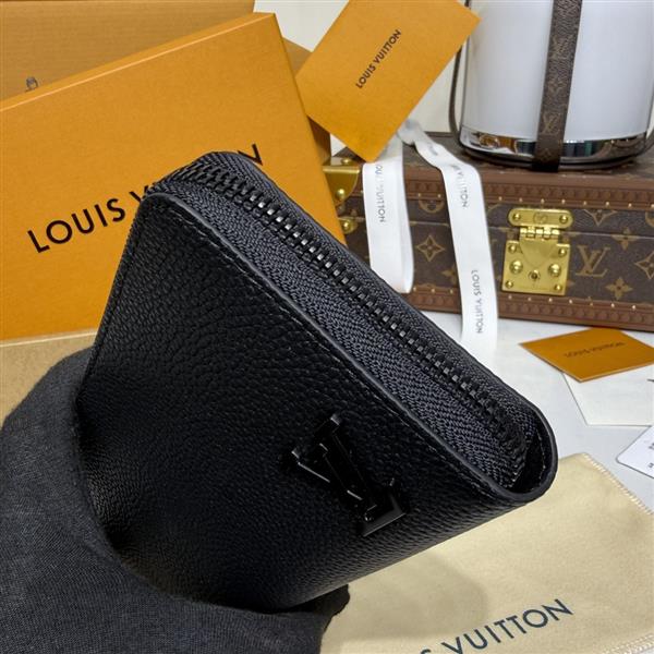 2026122105448209 310